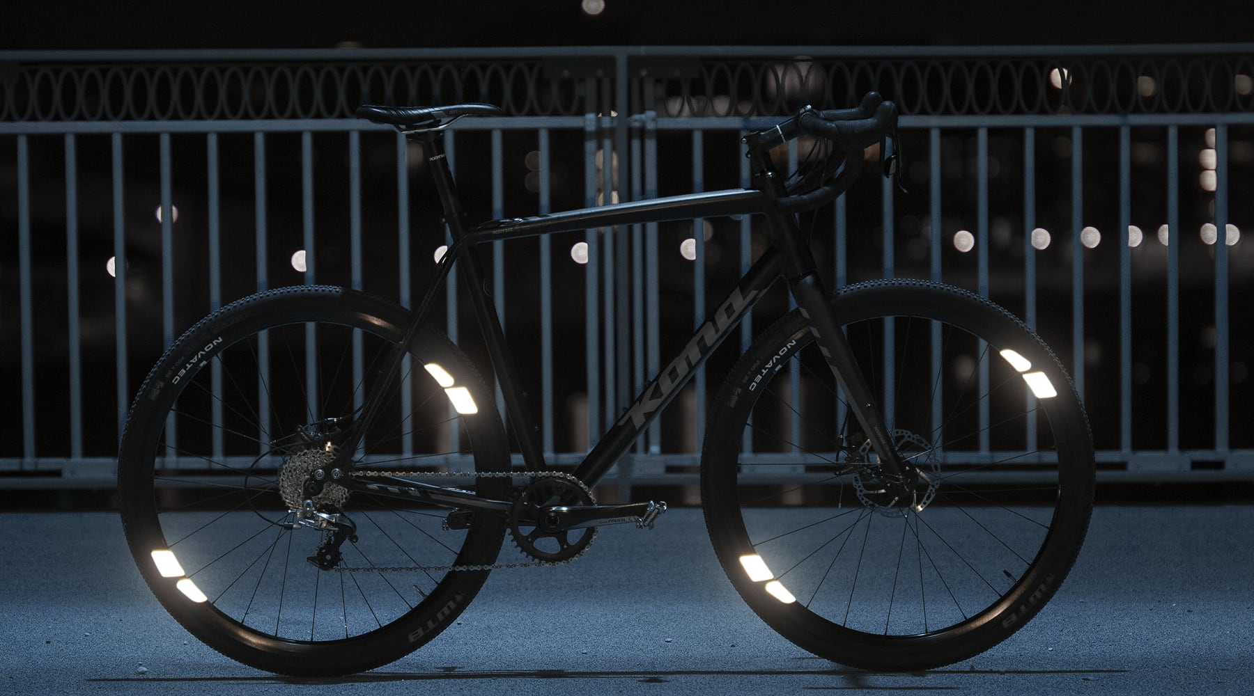 Flectr 360 bicycle reflectors - a reflective bike with high visibility and style