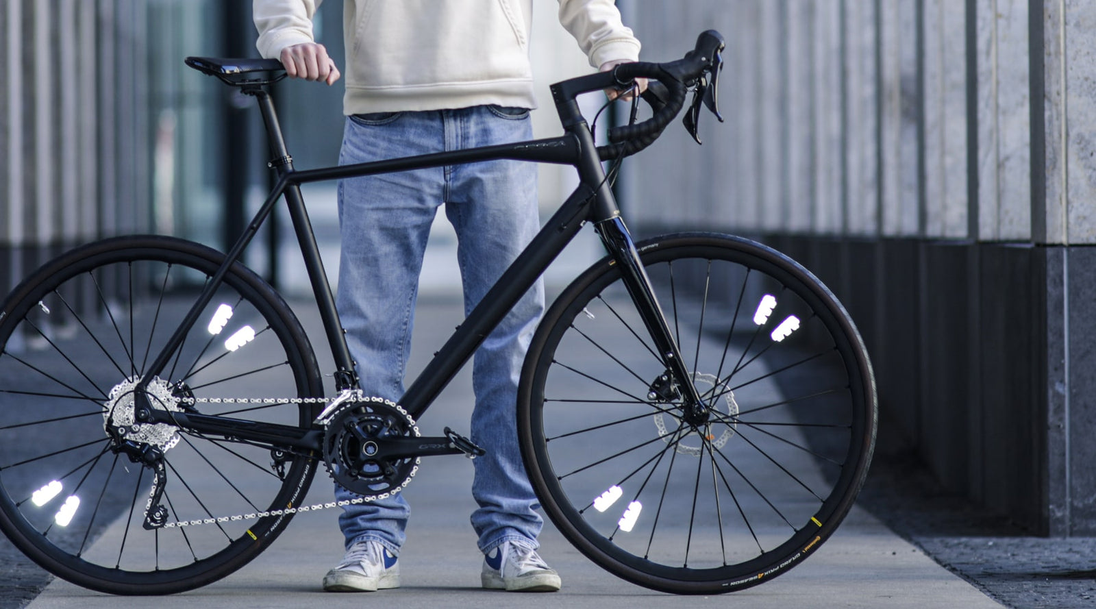 FLECTR ZERO BLADE - the performance spoke reflector for aero spokes
