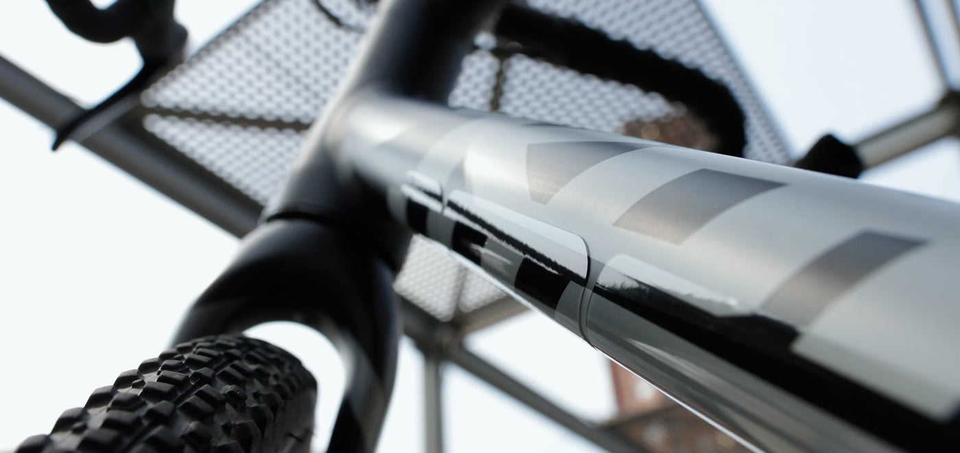 FLECTR GRAVEL GUARD glossy on bicycle downtube