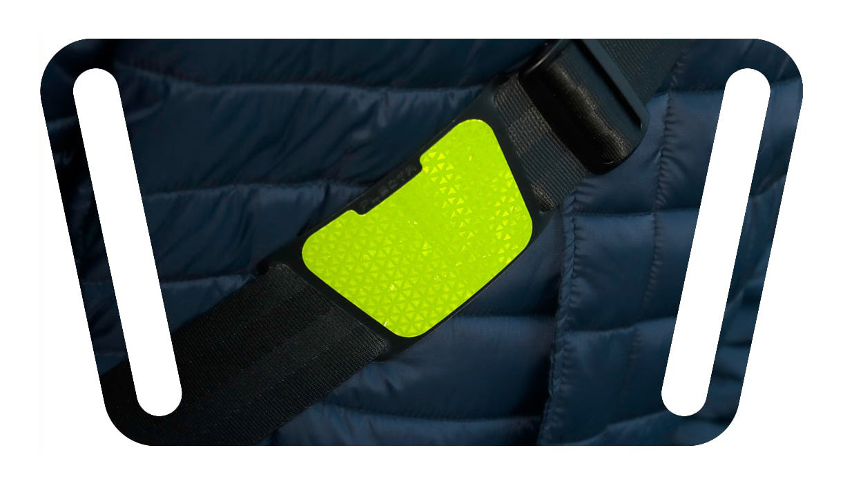 FLECTR CLIP the reflector for your commuter bag